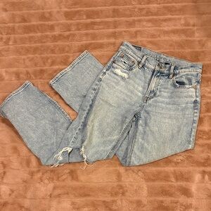 American Eagle Strigid StovePipe Ripped Jeans size 00 Short